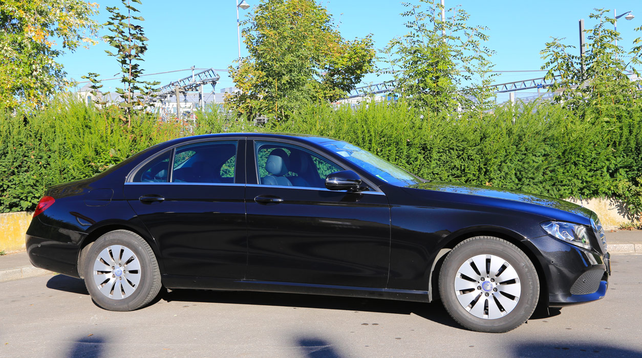 Limousine Mercedes Classe E exterior