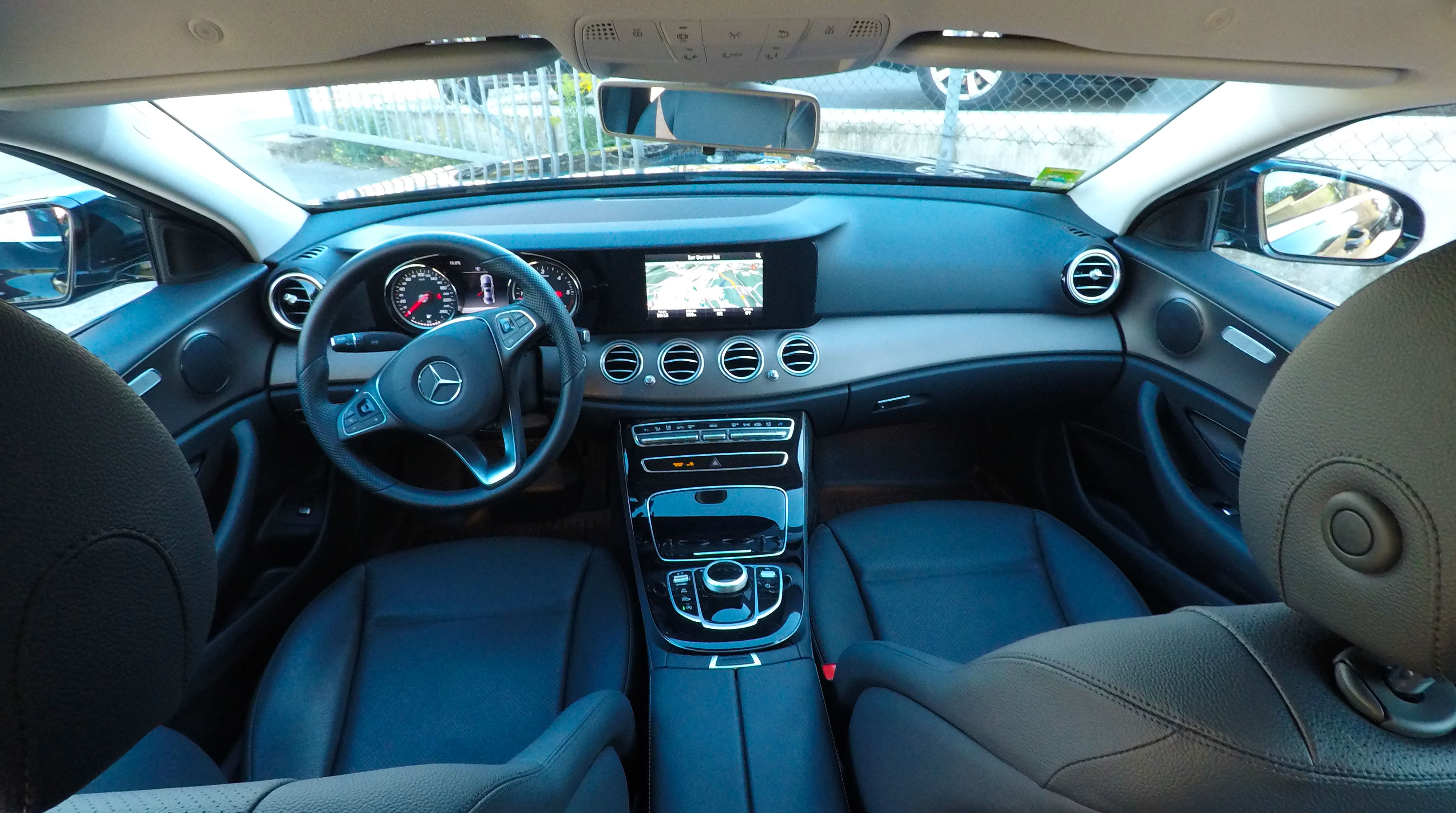 Limousine Mercedes Classe E interior