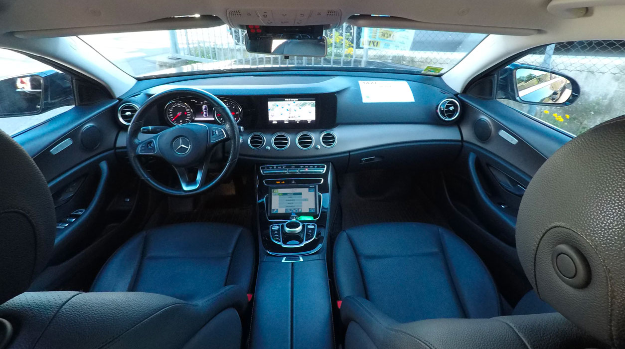 Taxi Mercedes Class E Kombi interior